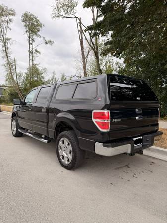 2010 Ford, dovoz Kanada — foto 4 z 12