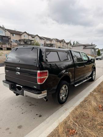2010 Ford, dovoz Kanada — foto 8 z 12