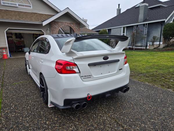 2017 Subaru, dovoz Kanada — foto 4 z 12