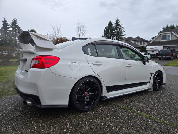 2017 Subaru, dovoz Kanada — foto 5 z 12