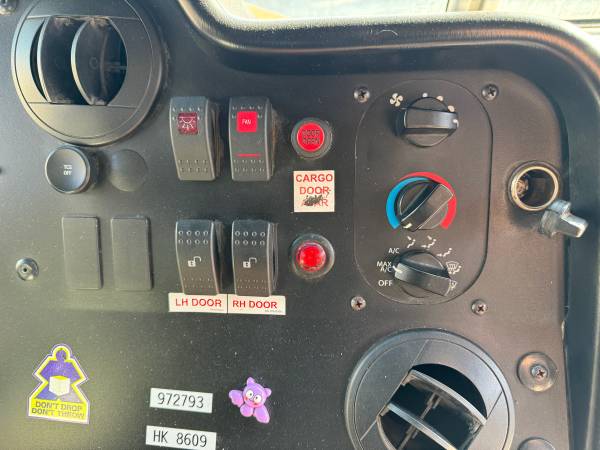 2014 Ford, dovoz Kanada — foto 8 z 11