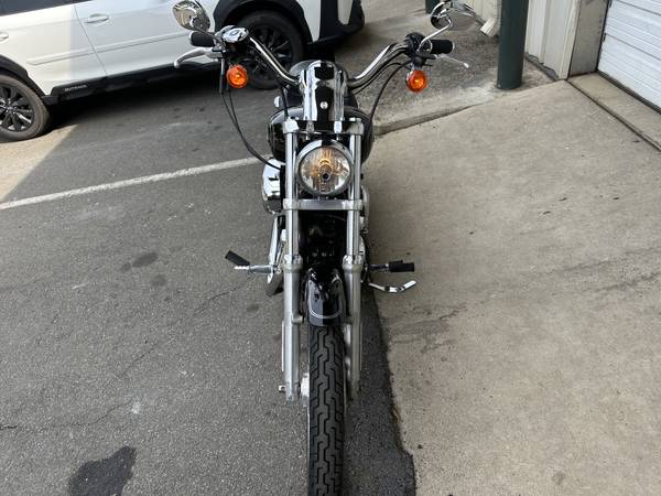 2005 Harley-Davidson, dovoz USA — foto 11 z 12