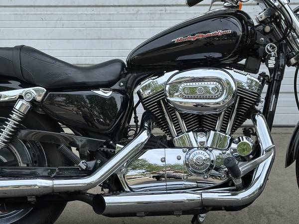 2005 Harley-Davidson, dovoz USA — foto 3 z 12