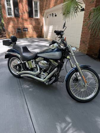 2002 Harley-Davidson, dovoz USA — foto 7 z 8