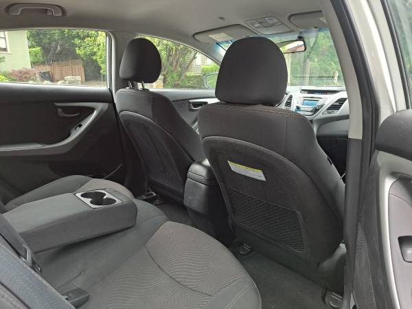 2016 Hyundai, dovoz Kanada — foto 9 z 9