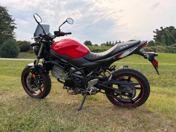 2017 Suzuki, dovoz USA — foto 3 z 12