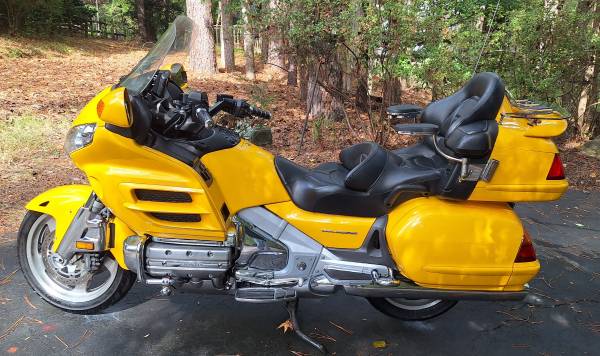 2005 Honda, žlutá, dovoz USA — foto 5 z 5