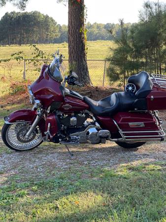 2006 Harley-Davidson, dovoz USA — foto 9 z 12