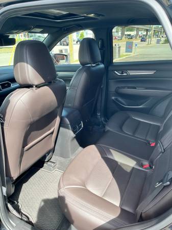 2021 Mazda, dovoz Kanada — foto 8 z 12