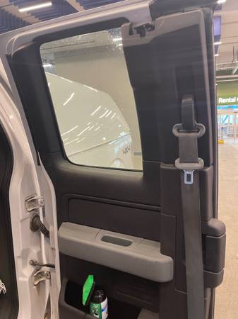 2012 Ford, dovoz Kanada — foto 7 z 8