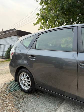 2012 Toyota, dovoz Kanada — foto 8 z 12