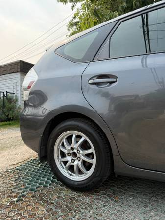 2012 Toyota, dovoz Kanada — foto 9 z 12