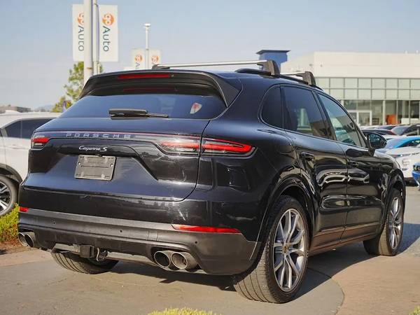 2019 Porsche, dovoz Kanada — foto 3 z 12