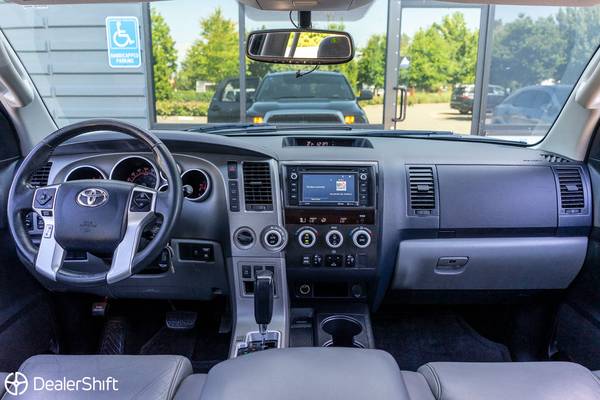 2017 Toyota, dovoz Kanada — foto 12 z 12
