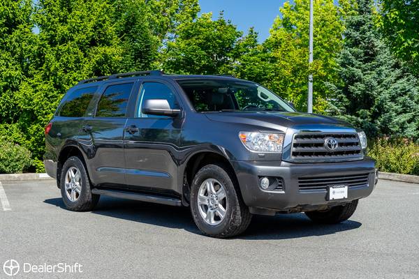 2017 Toyota, dovoz Kanada — foto 3 z 12