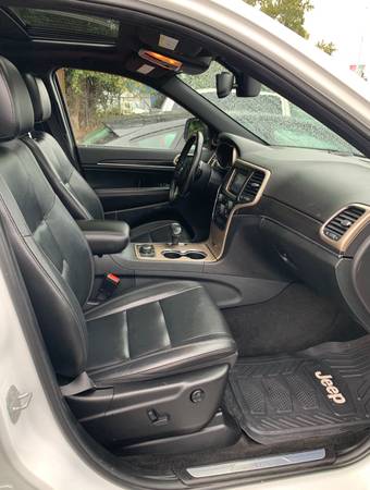 2014 Jeep, dovoz Kanada — foto 6 z 12