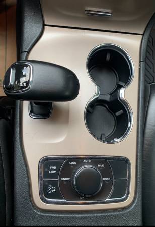 2014 Jeep, dovoz Kanada — foto 7 z 12
