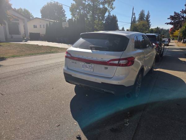 2016 Lincoln, dovoz Kanada — foto 2 z 4