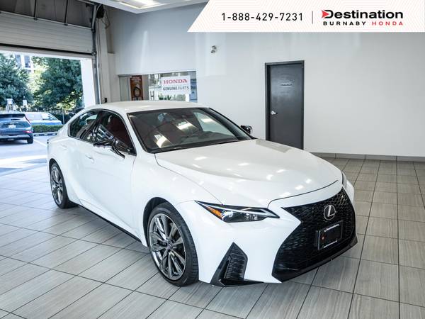 2021 Lexus, dovoz Kanada — foto 3 z 12
