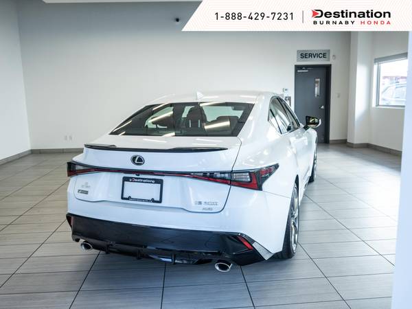 2021 Lexus, dovoz Kanada — foto 7 z 12