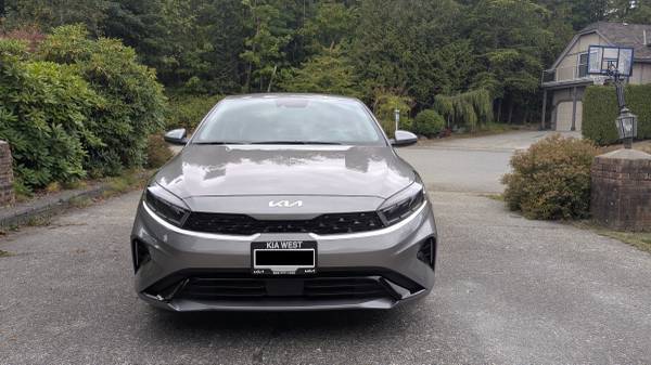 2023 Kia, dovoz Kanada — foto 2 z 9
