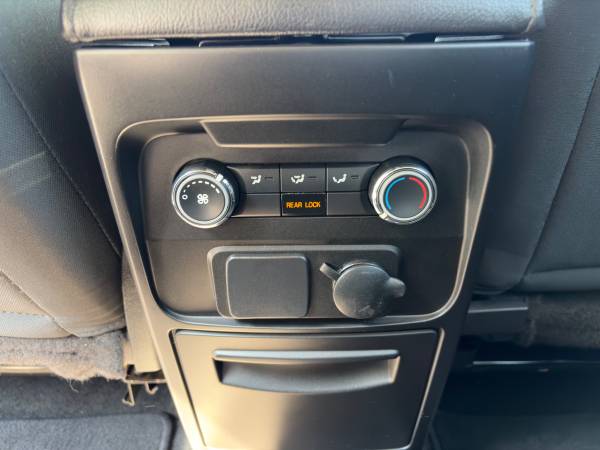 2018 Ford, dovoz Kanada — foto 7 z 12