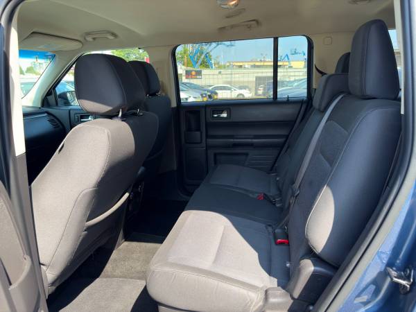2018 Ford, dovoz Kanada — foto 9 z 12