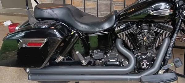 2014 Harley-Davidson, dovoz USA — foto 2 z 9
