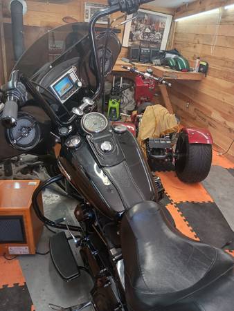 2014 Harley-Davidson, dovoz USA — foto 6 z 9