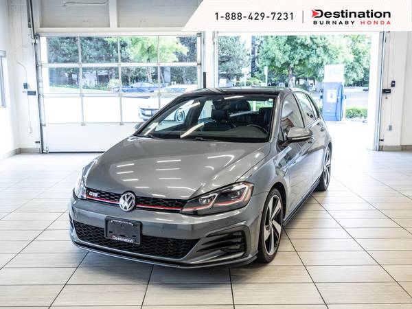 2018 Volkswagen, dovoz Kanada — foto 1