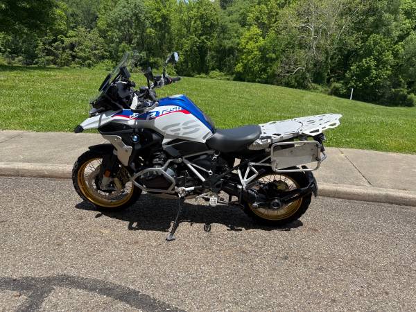 2019 BMW, dovoz USA — foto 1