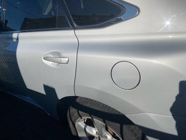 2015 Lexus, dovoz Kanada — foto 5 z 5
