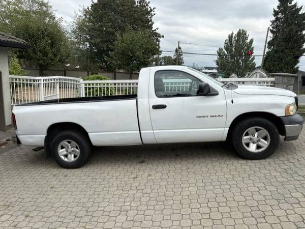 2002 Dodge, dovoz Kanada — foto 2 z 3