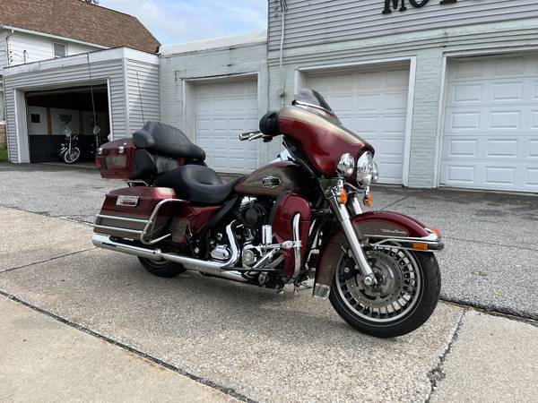 2009 Harley-Davidson, dovoz USA — foto 2 z 11