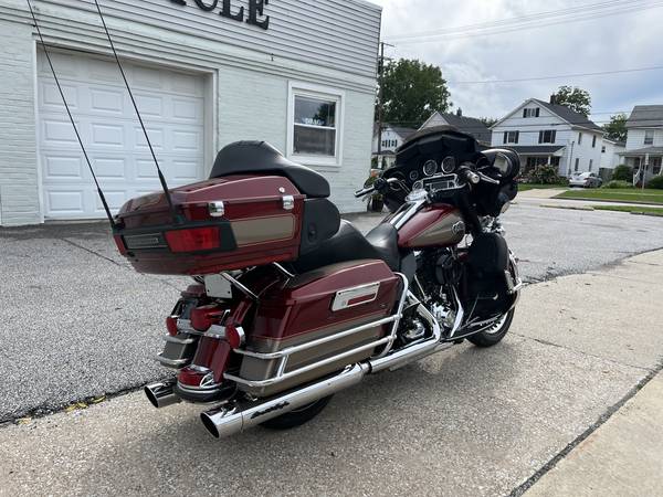 2009 Harley-Davidson, dovoz USA — foto 3 z 11