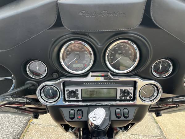 2009 Harley-Davidson, dovoz USA — foto 9 z 11