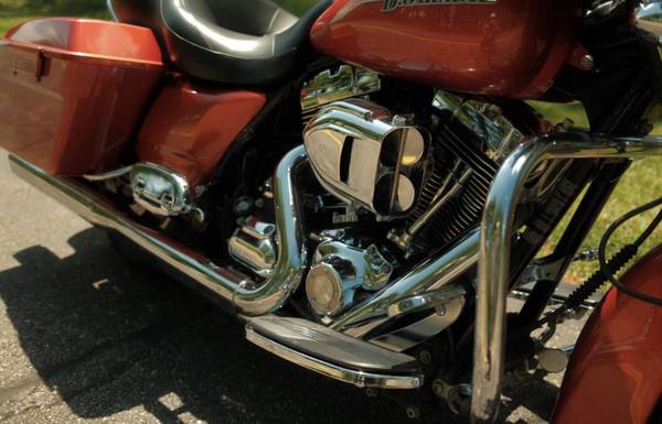 2011 Harley-Davidson, dovoz USA — foto 2 z 9