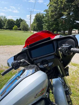 2025 Harley-Davidson, dovoz USA — foto 2 z 12