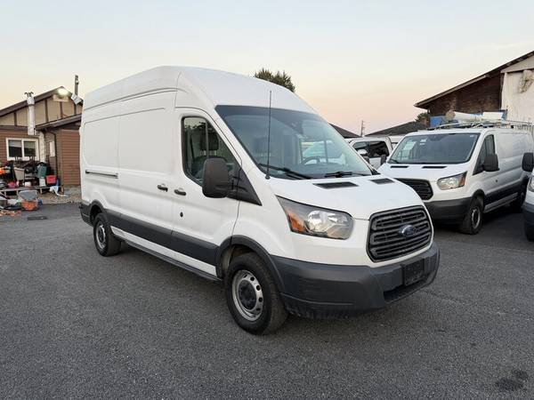2017 Ford, dovoz Kanada — foto 7 z 12