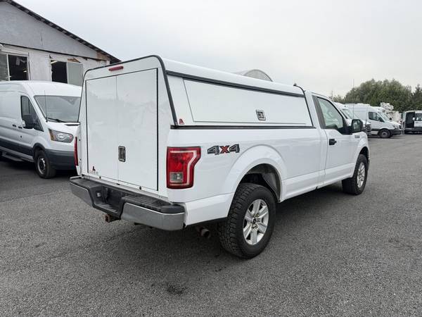 2016 Ford, dovoz Kanada — foto 5 z 12