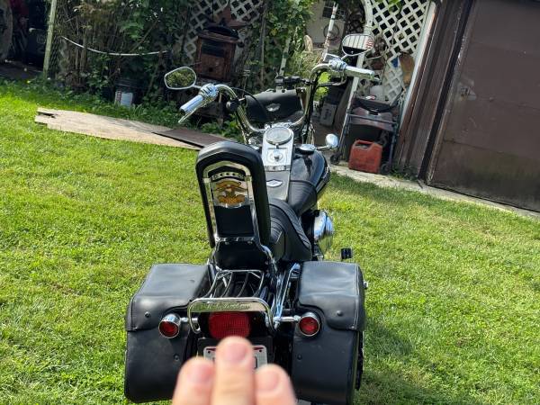 2003 Harley-Davidson, dovoz USA — foto 9 z 12