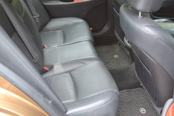 Lexus, dovoz Kanada — foto 12 z 12