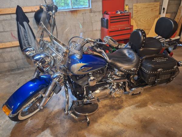 2009 Harley-Davidson, dovoz USA — foto 3 z 12