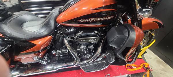 2017 Harley-Davidson, dovoz USA — foto 3 z 12