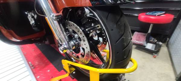 2017 Harley-Davidson, dovoz USA — foto 6 z 12