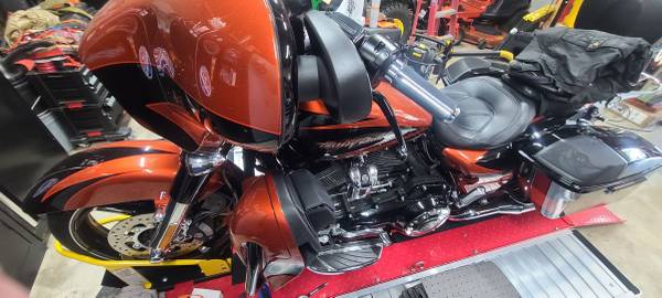 2017 Harley-Davidson, dovoz USA — foto 7 z 12