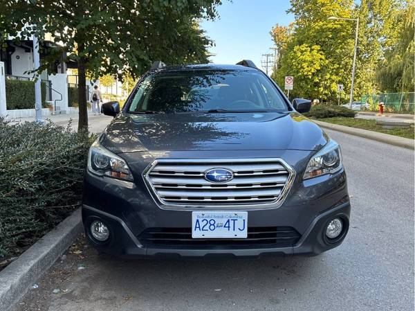 2016 Subaru, dovoz Kanada — foto 2 z 8