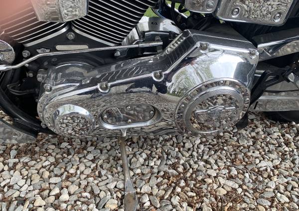 2003 Harley-Davidson, dovoz USA — foto 9 z 11