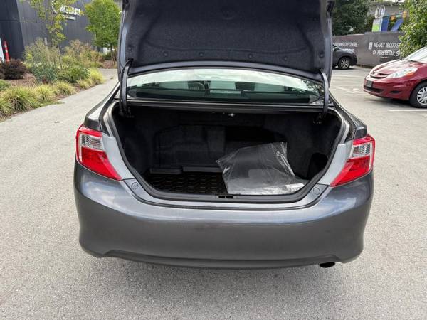 Sedan, dovoz Kanada — foto 10 z 12