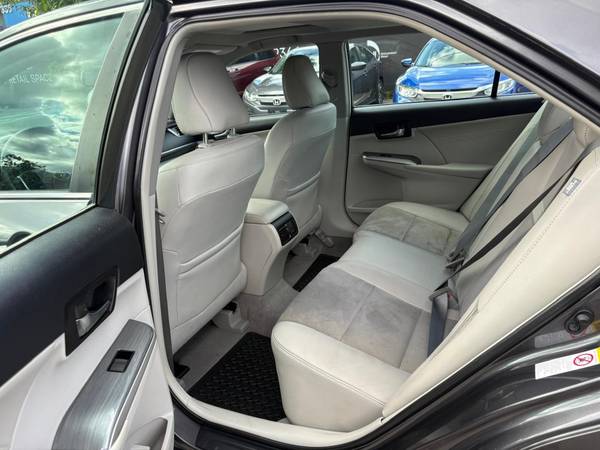 Sedan, dovoz Kanada — foto 9 z 12